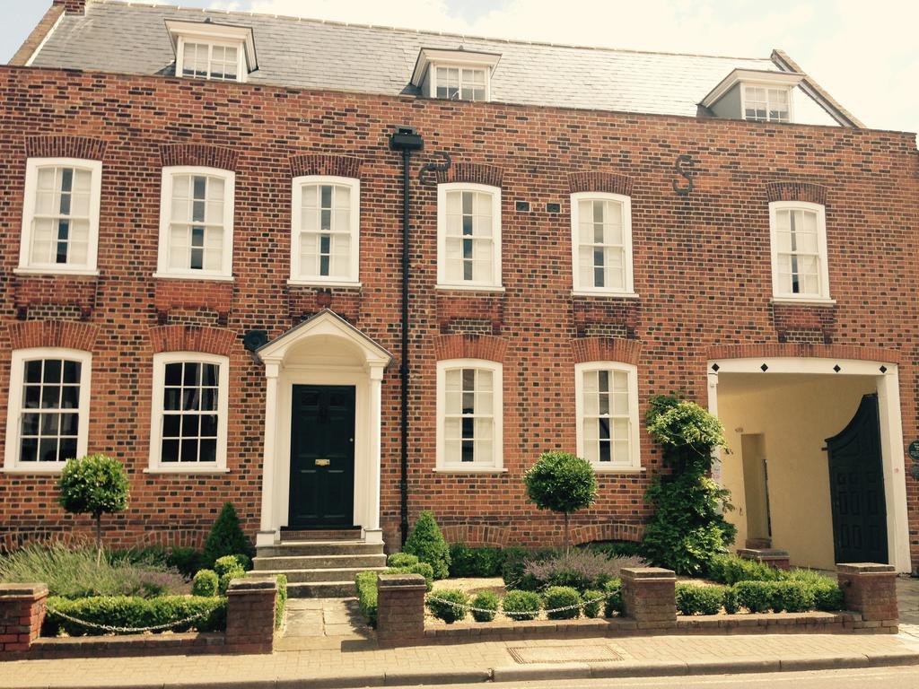 The Bell Inn Hotel Horndon-on-the-Hill Exterior photo