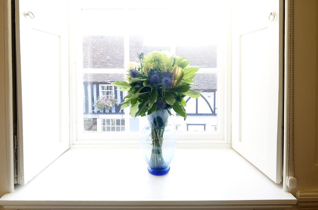 The Bell Inn Hotel Horndon-on-the-Hill Room photo